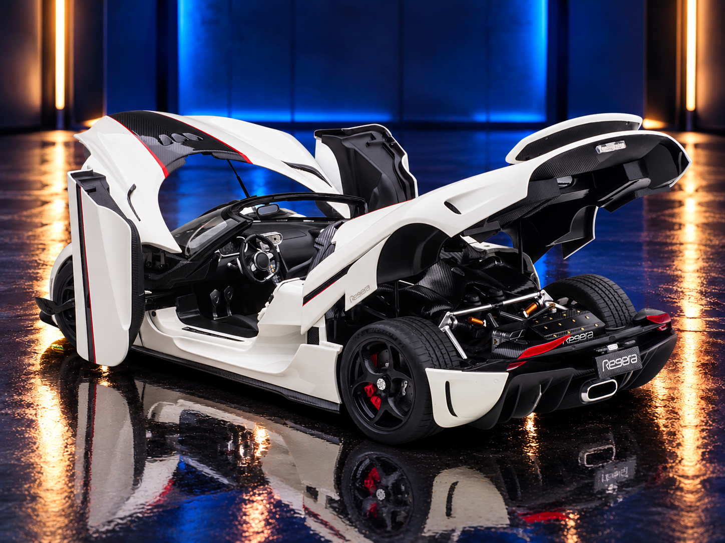 Koenigsegg Regera White with Black Carbon and Red Stripes — Autoart 1:18 collector model